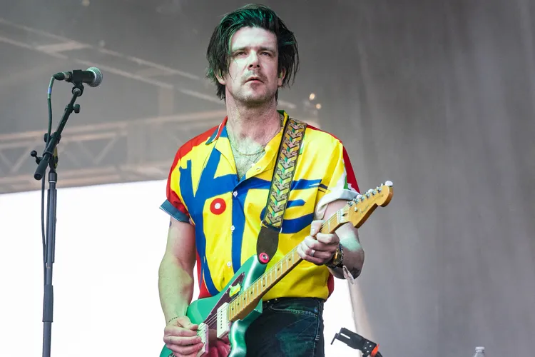 Modest Mouse Drops Guitarist Simon O’Connor from Tour Following Allegations He Sent Inappropriate Messages to Teen Fan
