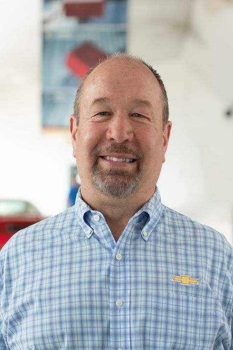 Company Portrait Car Dealer