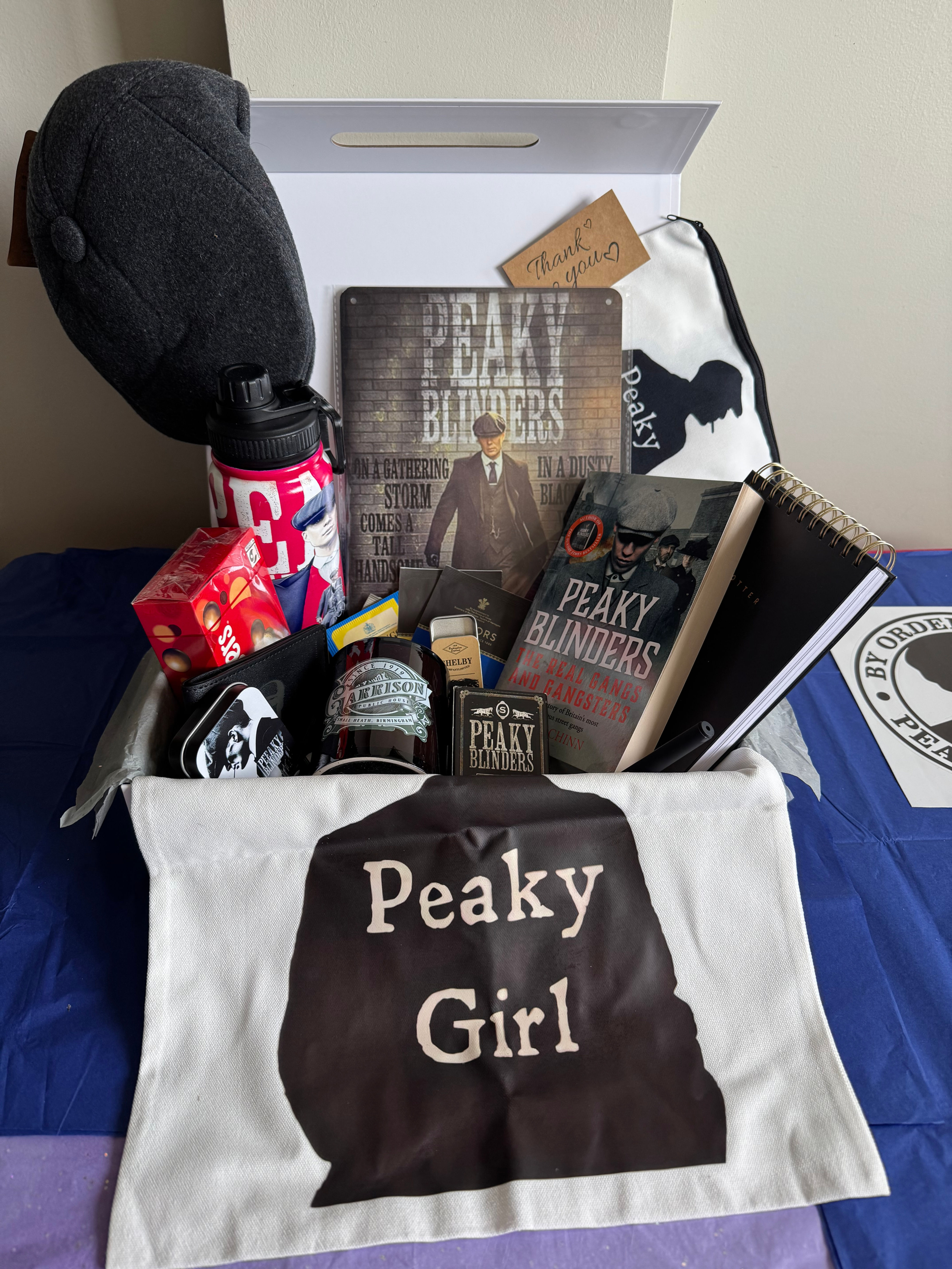 Peaky Blinders - Peaky Girl Book Gift Box