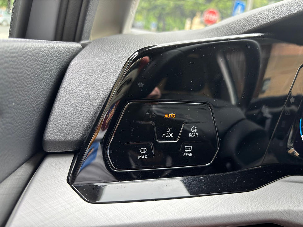 Miniatura: GOLF 2.0 LIFE