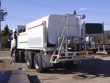 Removable Tank 2 Water Cart