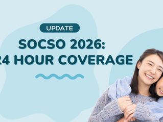 Synergy Malaysia 图像设计,主标题为“SOCSO 2026:24小时保障”,画面中一位微笑的母亲与女儿站在柔和蓝色背景前,重点介绍马来西亚 PERKESO 推出的全新 LINDUNG 24 Jam 全天候保障计划。
