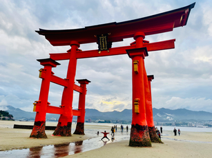 鳥居- 目覚めさせる神聖な門 Torii, Gates of Activation