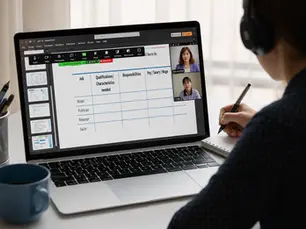 ESLVista teacher explaining a grammar point during an online English lesson