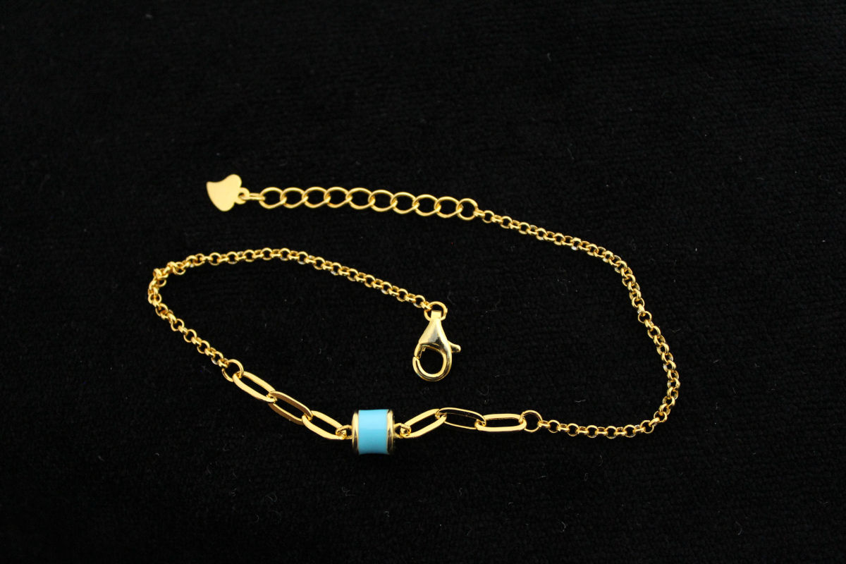 Altın Sarısı Renk Detaylı Gümüş Bileklik