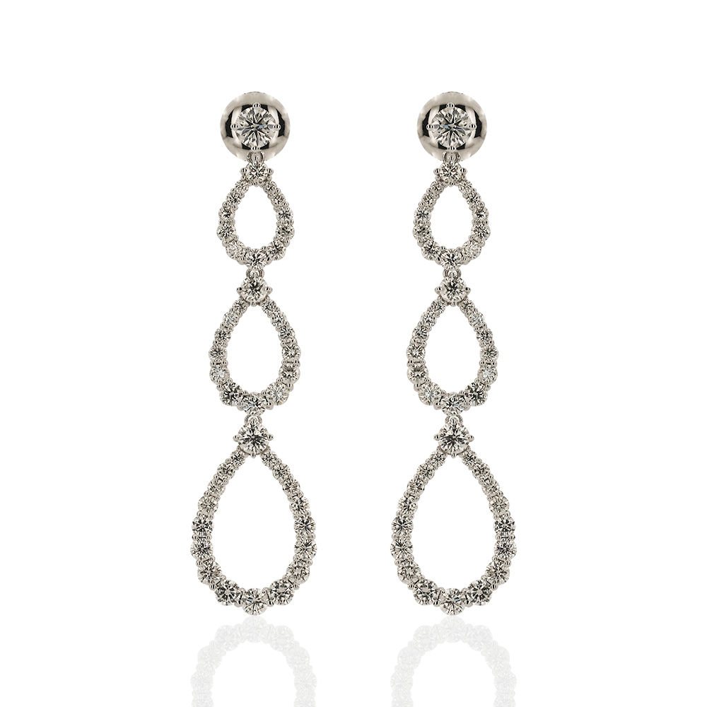 3,60 Carat Diamond Design Earrings