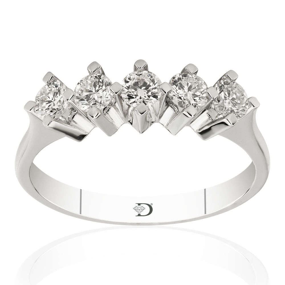 0,73 Carat Diamond 5 Stone Ring