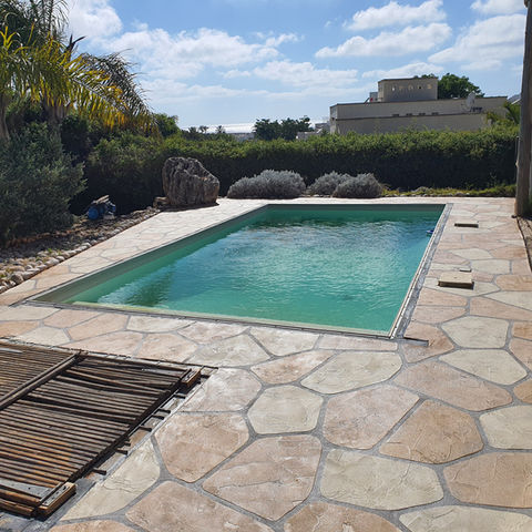 בטון פולימרי דקורטיבי למשטחי חוץ/פנים