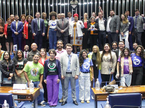 Vereador Eduardo Zanatta participa da sessão de 10 anos do Estatuto da Juventude, em Brasília.