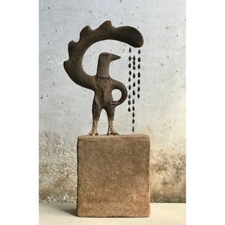 sculpture en bouse de vache, carolosculpture, sculpture oiseau, cow dung sculpture, bird sculpture