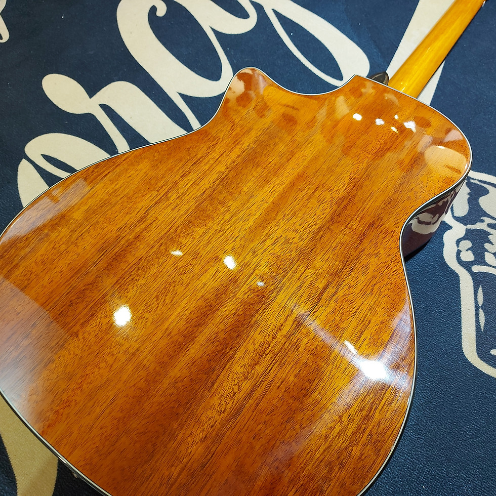 縮圖：Manuei Guitar GA40