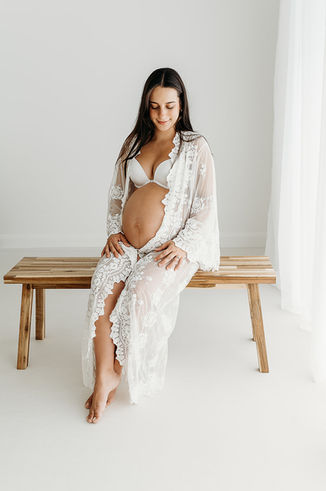 Maternity photography Esher Surrey  | Visit the natural light garden studio