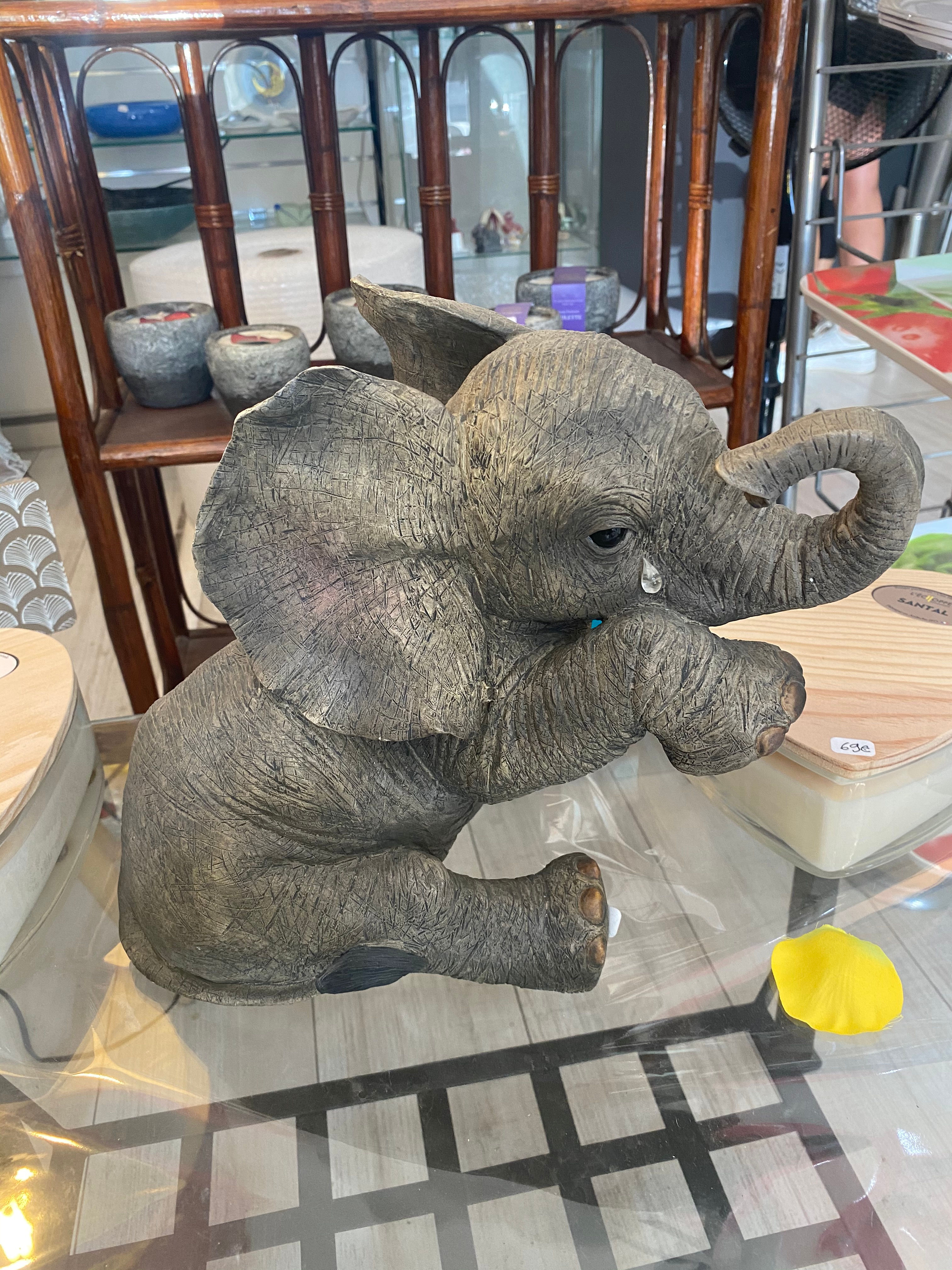 Eléphant en résine