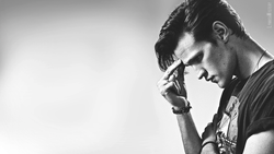 matt_smith_wallpaper_by_lynnisamystery-d68s5w3.png
