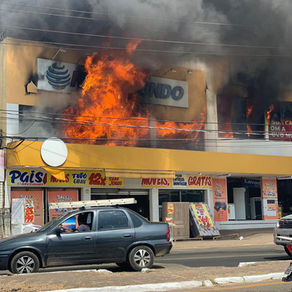 Incêndio atinge loja de eletrodomésticos em São Luís