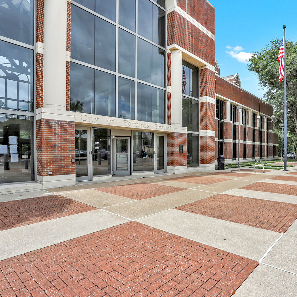 FarmersBranchLobby_11.jpg