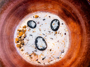 Orange Honey Blossom Soak blend in a deep copper SoakingPot.