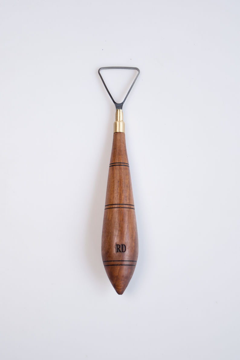 Big Triangle Shape Tungsten Carbide Loop Blade Pottery Tool with Walnut Wood Handle