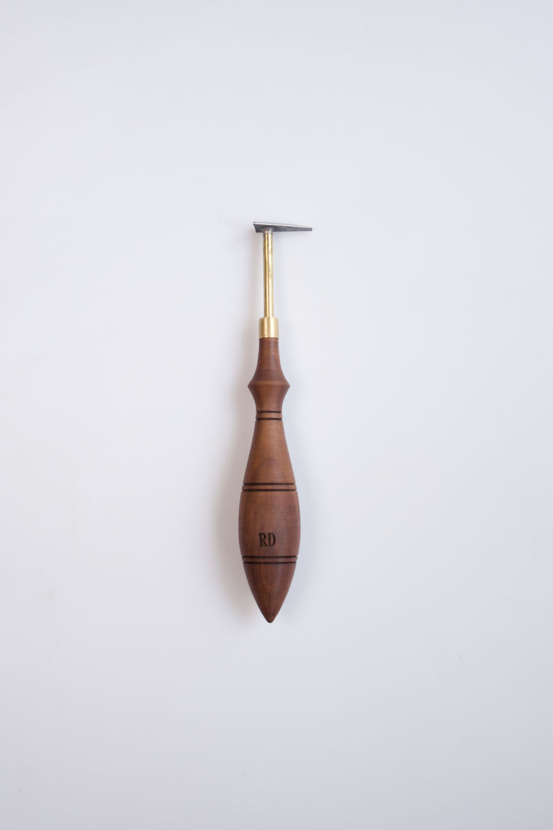 Flat Tip Shape Tungsten Carbide Spare Blade Pottery Tool Walnut Wood Handle