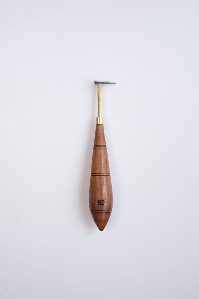 Flat Tip Shape Tungsten Carbide Spare Blade Pottery Tool Walnut Wood Handle