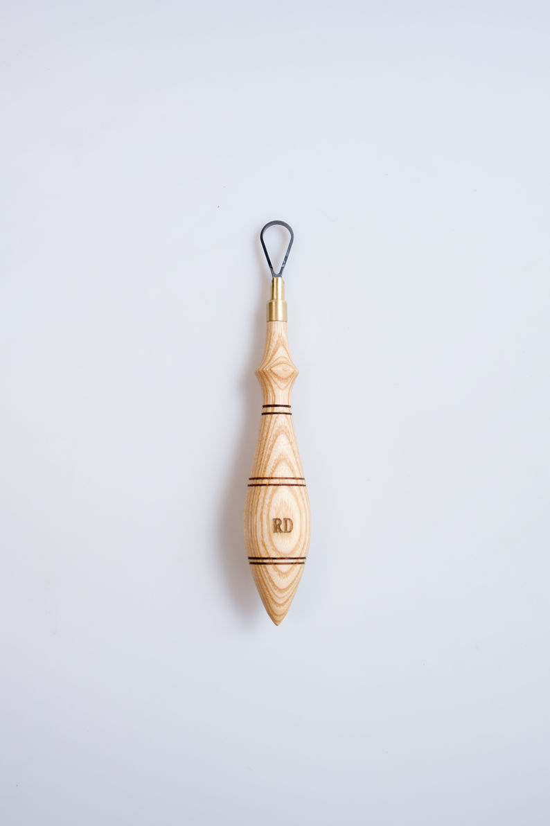 Drop Shape Tungsten Carbide Loop Blade Pottery Tool with Maple Wood Handle