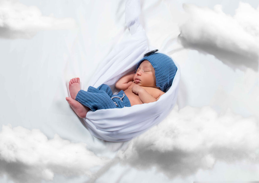 Photographe nouveau-né professionnel à Marrakech, photographe naissance Marrakech, photographie nouveau-né Marrakech, shooting newborn professionnel, séance photo bébé en studio, studio photo nouveau-né Marrakech, portrait bébé artistique, photographie naissance haut de gamme, photographe bébé Marrakech, photographie premiers jours de vie, photographie familiale avec bébé, portrait newborn Fine Art, séance naissance professionnelle, photographie bébé lifestyle, photographe famille Marrakech, shooting bébé artistique, photographie maternité et naissance, souvenirs de naissance, album naissance personnalisé, tirage photo bébé, photographe nourrisson Marrakech, portrait nouveau-né professionnel, photographie bébé haut de gamme, studio photo professionnel Marrakech, Focus Art Photographie Marrakech.