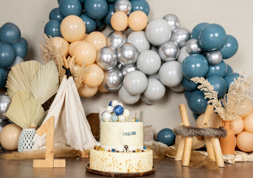 Photographe anniversaire enfant professionnel à Marrakech, shooting anniversaire enfant Marrakech, photographie anniversaire enfant, portrait enfant professionnel, photographe enfant Marrakech, séance photo anniversaire en studio, studio photo professionnel Marrakech, photographie enfant artistique, portrait anniversaire garçon, portrait anniversaire fille, shooting enfant personnalisé, photographie famille Marrakech, séance photo avec parents et fratrie, photographie souvenir d’enfance, shooting gâteau d’anniversaire, cake smash Marrakech, photographe fête d’anniversaire enfant, photographie événement enfant, portraits créatifs enfant, album photo anniversaire enfant, tirage photo enfant, séance photo haut de gamme Marrakech, Focus Art Photographie Marrakech.