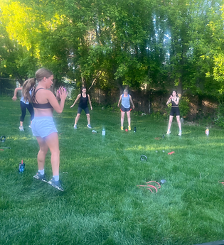 outdoor women's fitness class