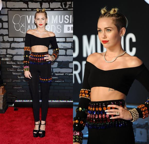 WireImage-AP-Miley-Cyrus-vintage-Dolce-Gabbana-and-Diamond-accessories.jpg