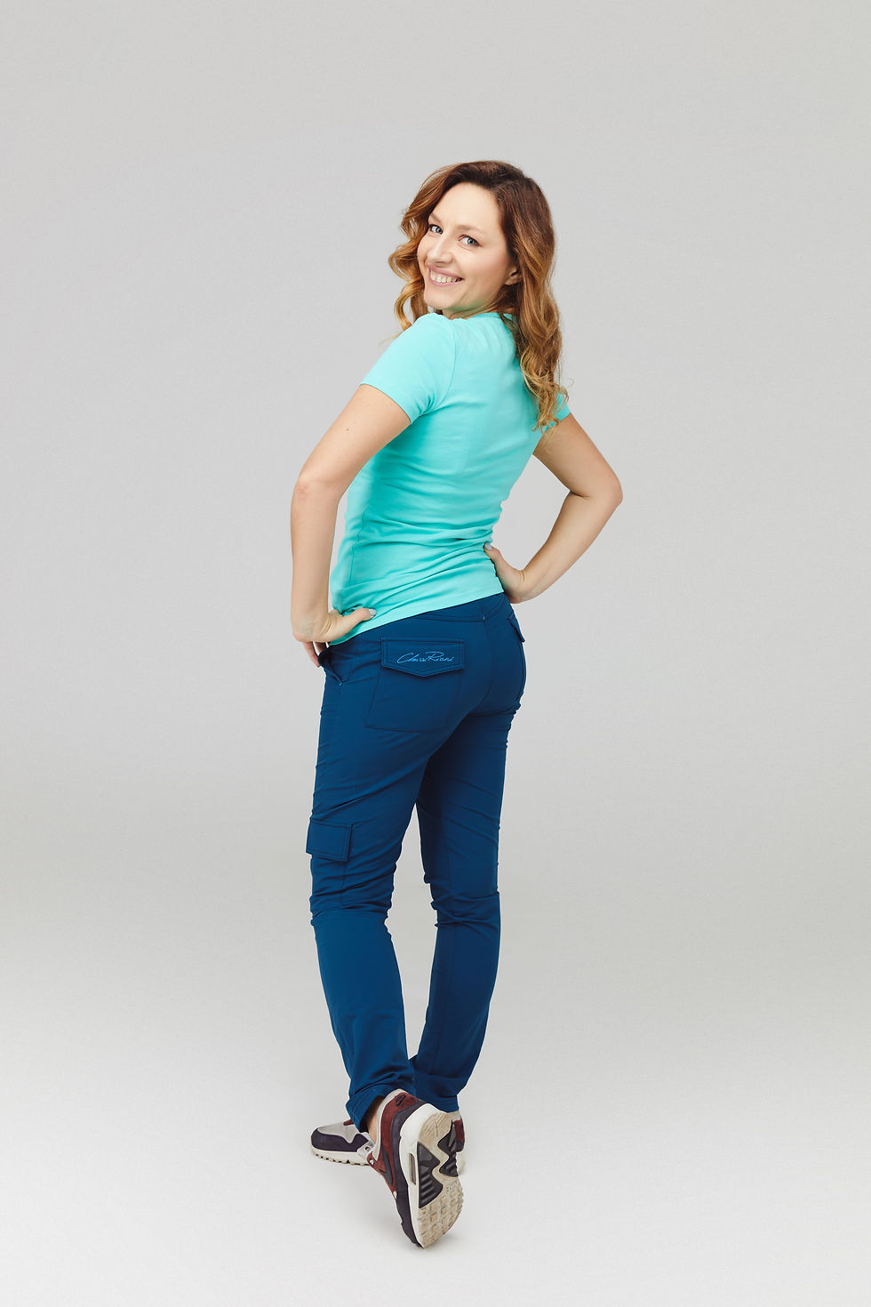 Thumbnail: Tight-fitting pants with patch pockets