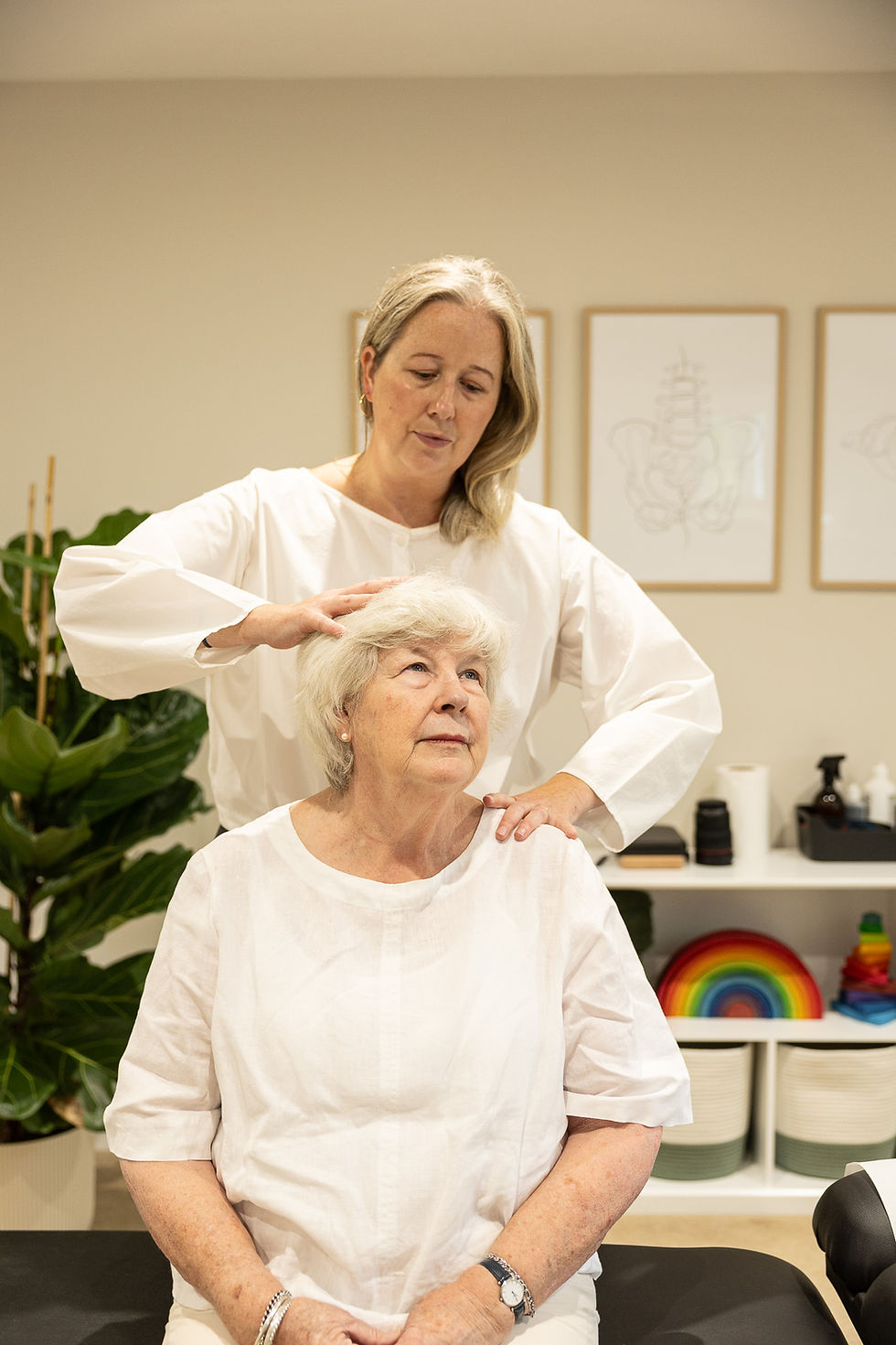 Chiropractor Winchester - gentle safe - chiropractor for elderly care