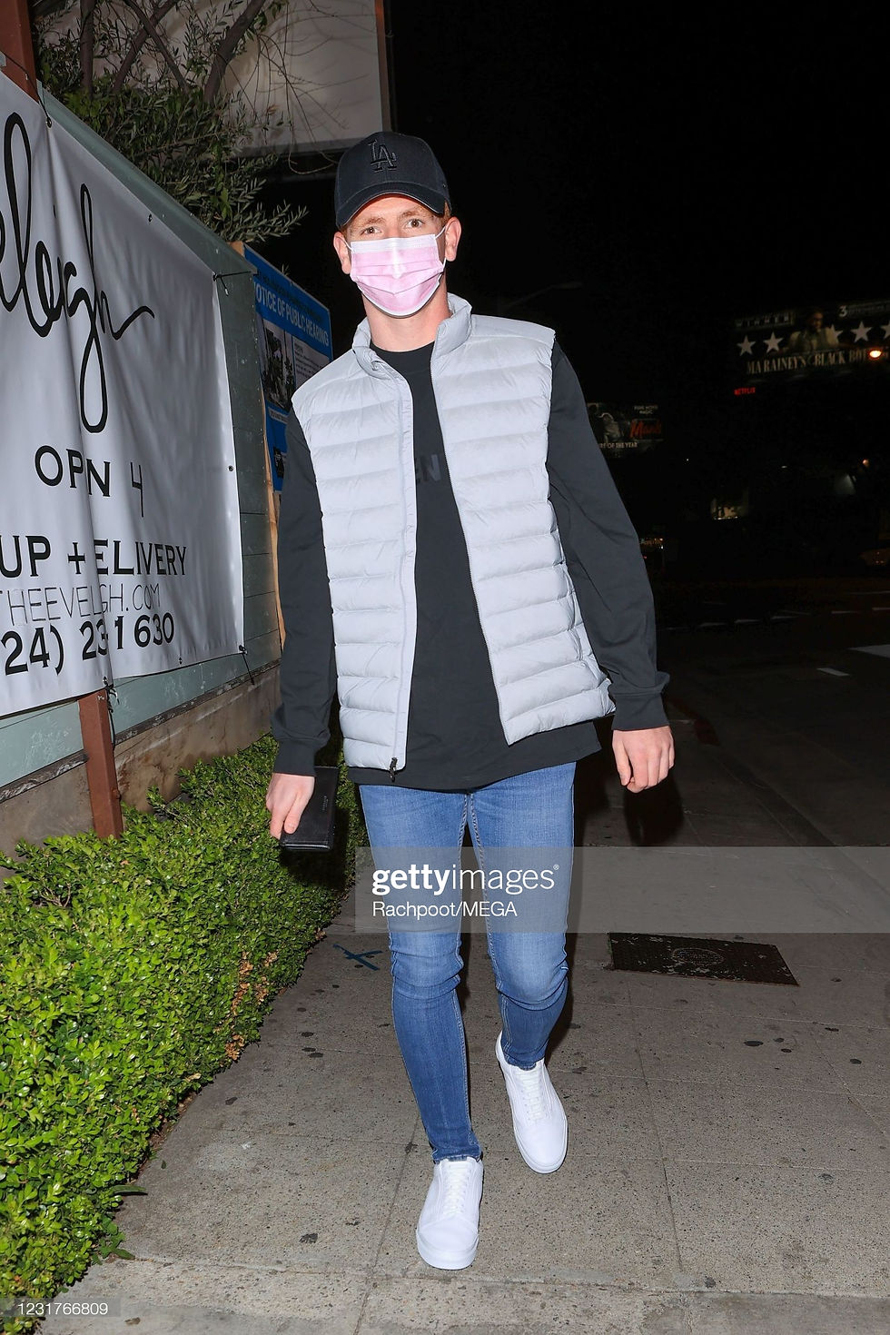 Jason Henshaw arrives at Eveleigh Los Angeles, California (© on photo & at link)