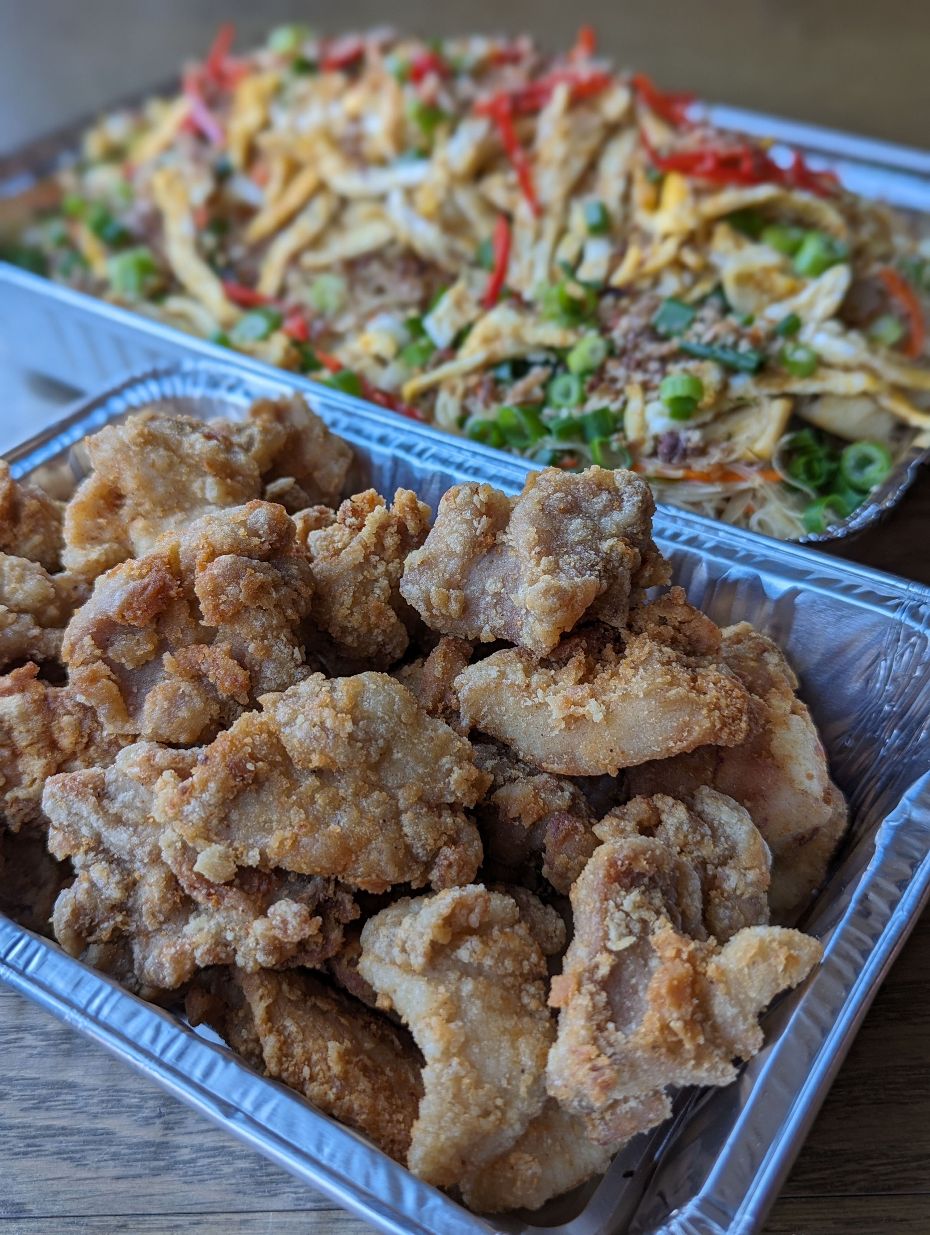 Fried Beehoon with Fried Chicken