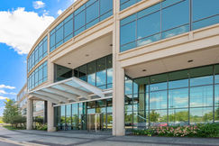 100 S Saunders, Lake Forest