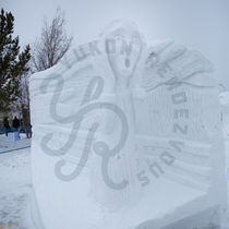 YR2022-SnowCarvings-_F1A5450-sm_wm.jpg