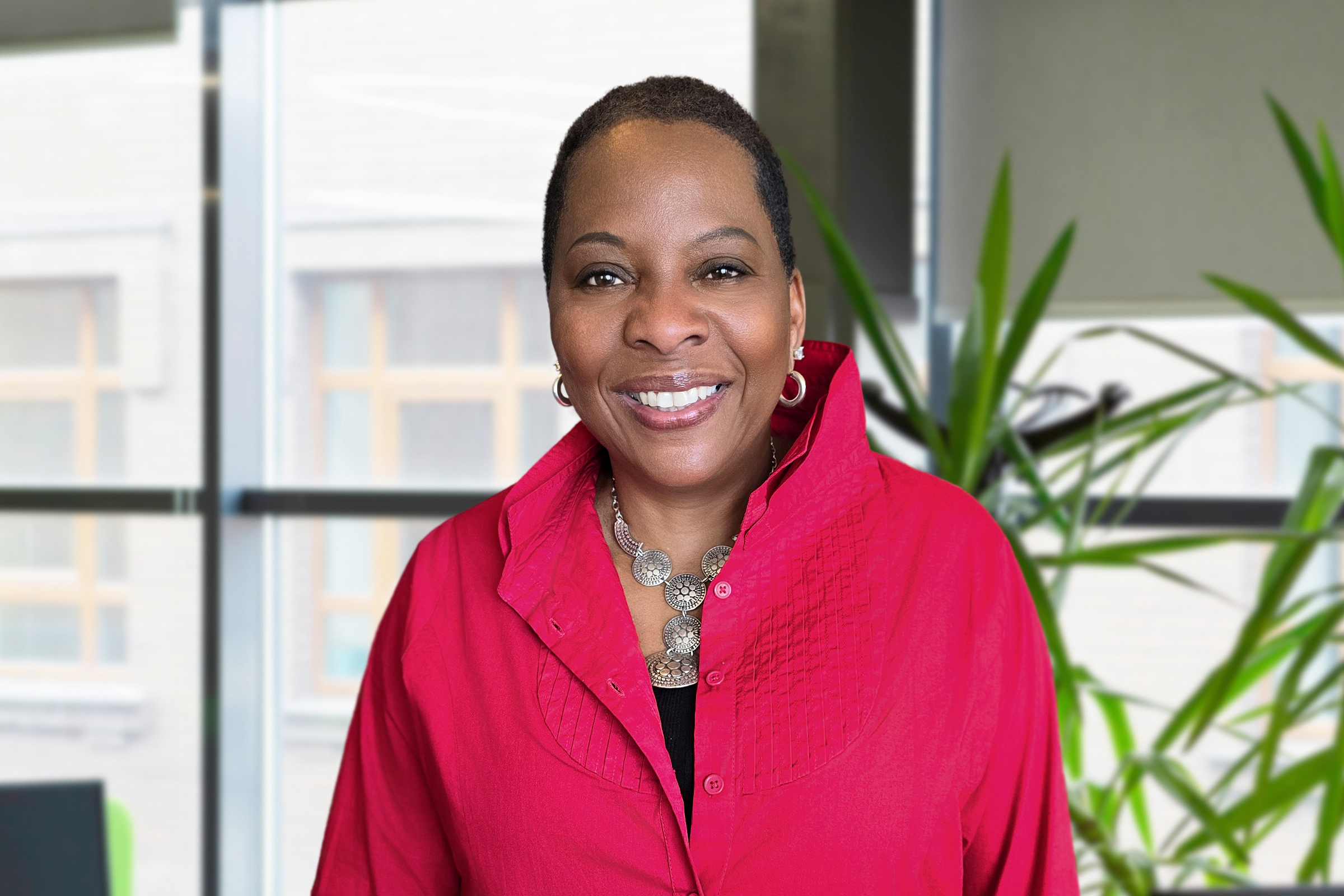 HH14586007_Lori_James-Townes-headshot.jpg