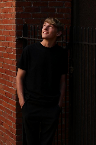 Alley 2_edited_edited.png