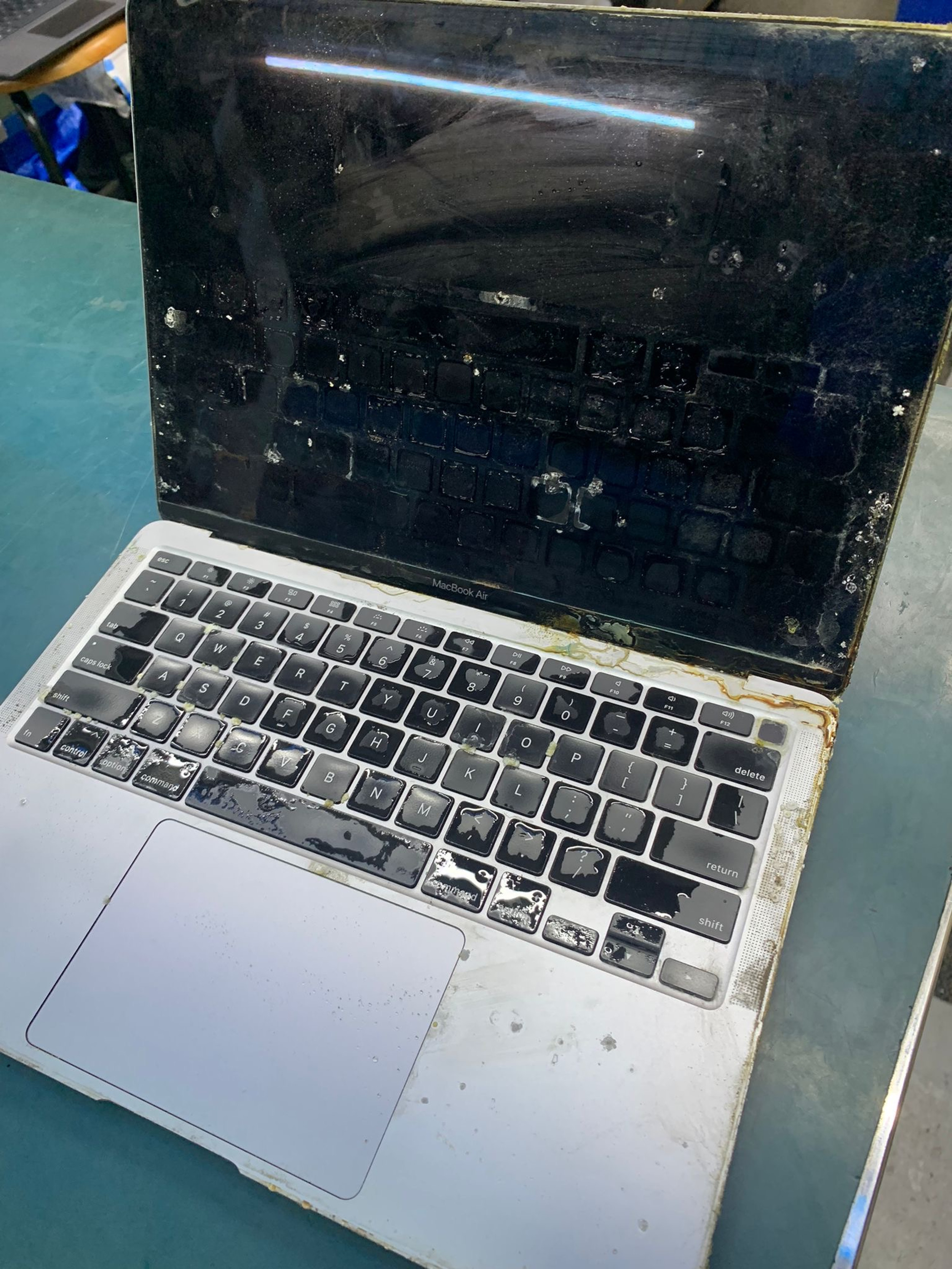 How to Fix Water Damage Laptop After a Spill