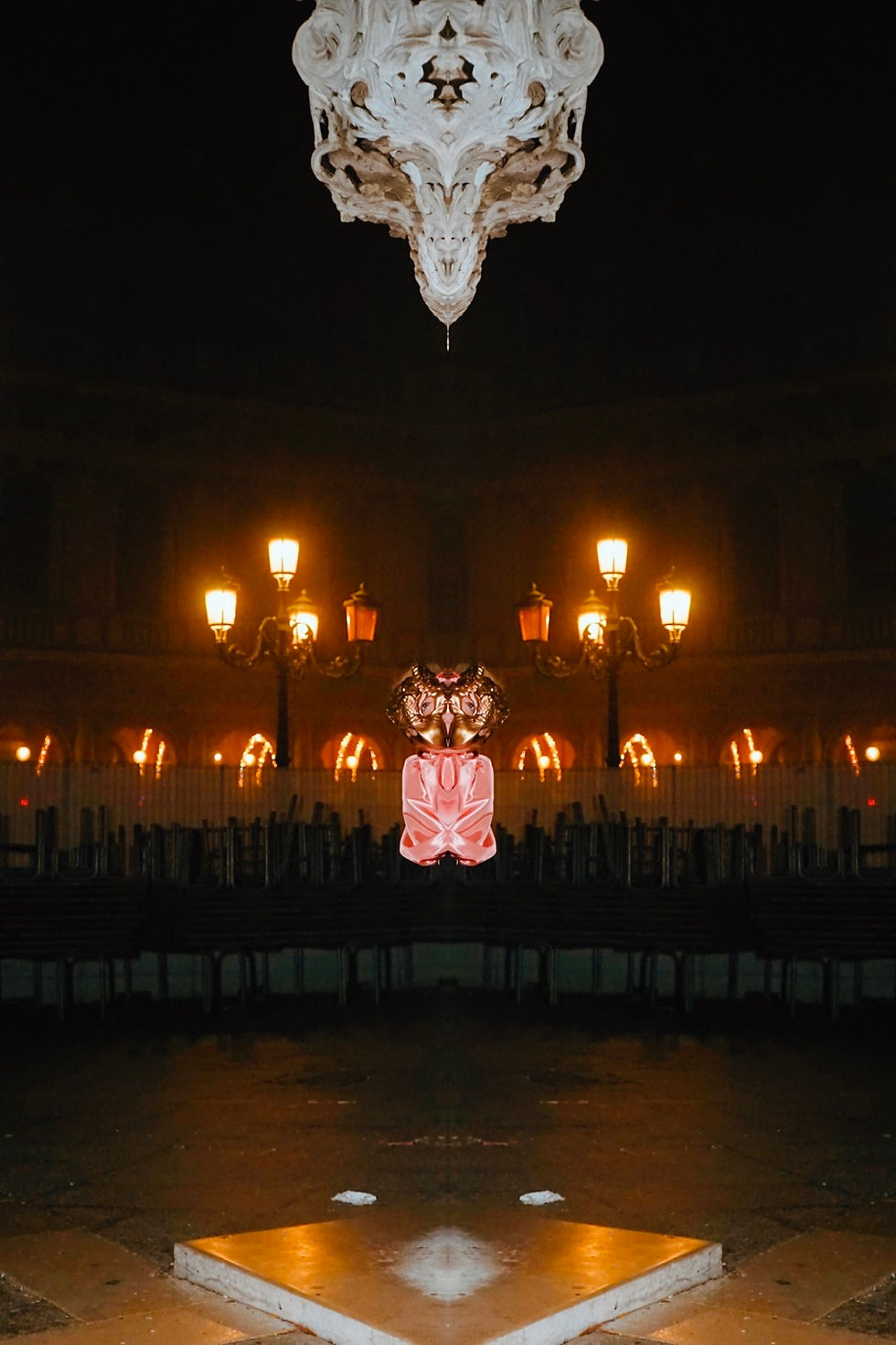 Miniaturbild: Griffin mask