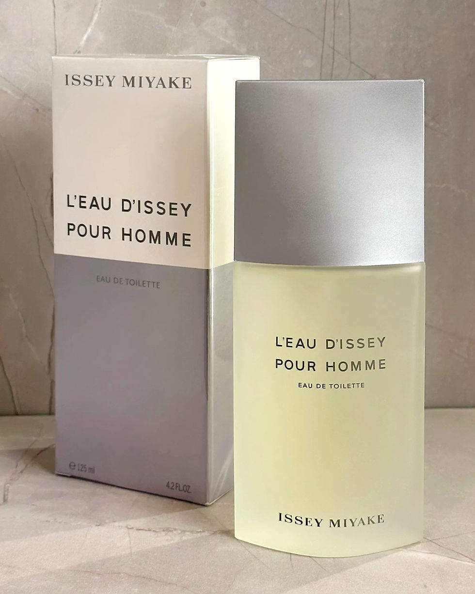 Vista frontal frasco perfume Issey Miyake Pour Homme de 125ml junto a su caja original