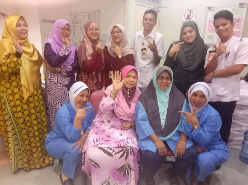 CONTRACT CLERK IN HOSPITAL