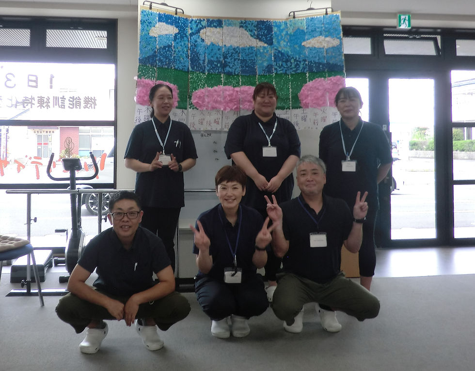 結スタッフ