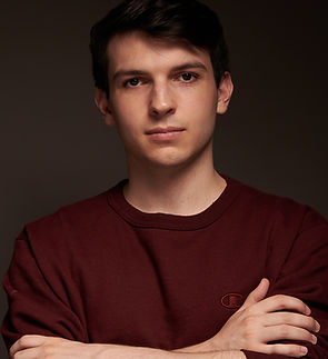 Dominic Girolami headshot 7.jpg