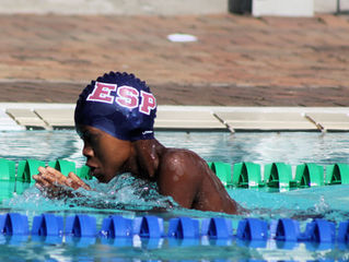 Kemptonian Clayton Malaza competing in Maputo at 1X Golfinhos Sprint Swim Gala