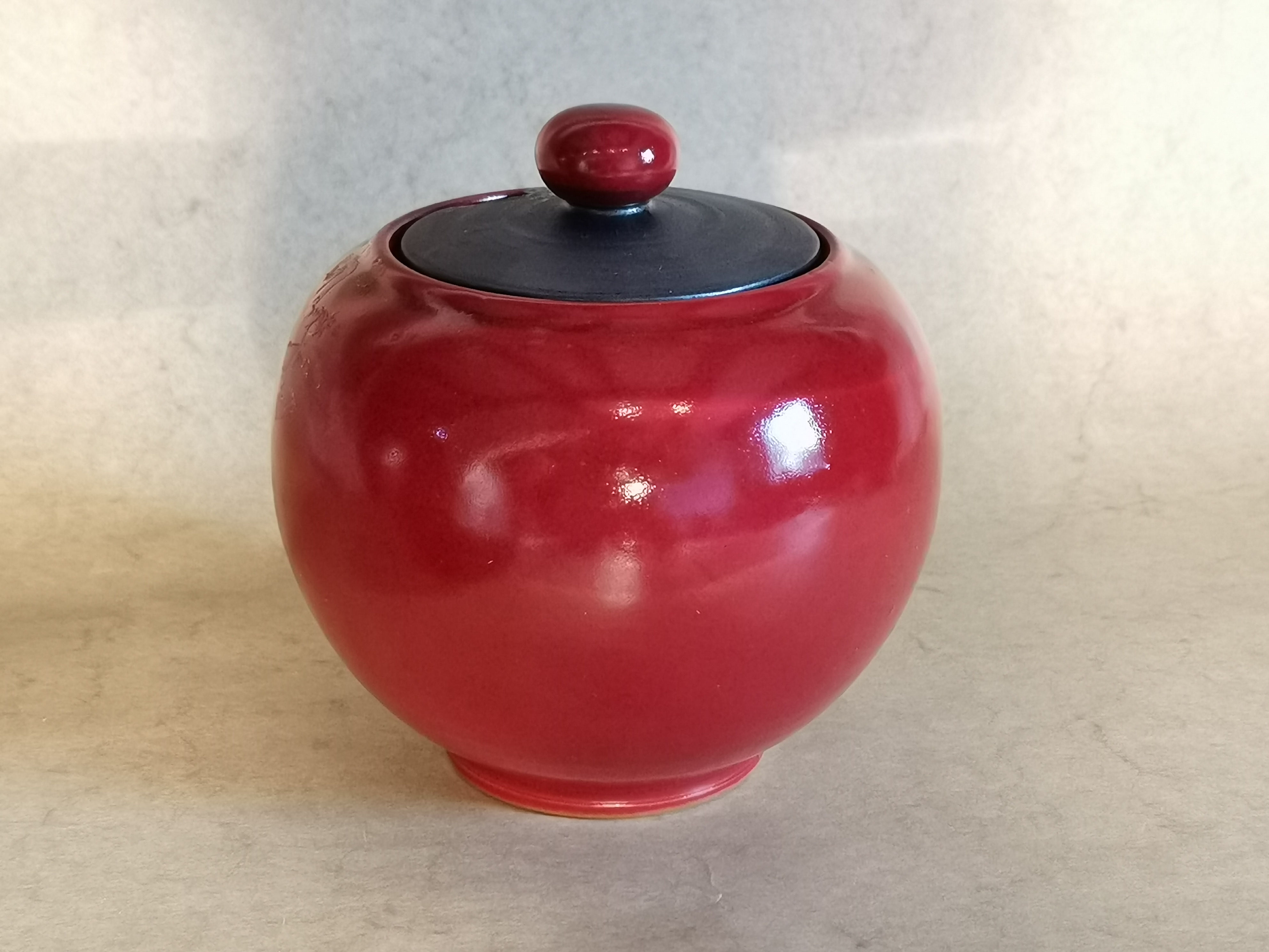 Zuckerdose Rot-Schwarz