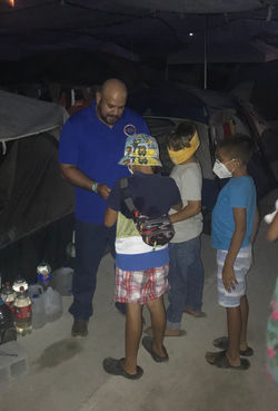 night play with some kids