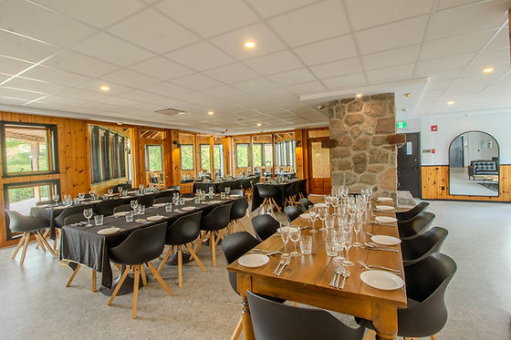 domaine du lac long salle à manger.jpg