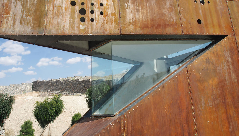 Gate of Minousa Town by KRDS – Kourosh Rafiey Design Studio (کوروش رفیعی، معمار ایرانی)