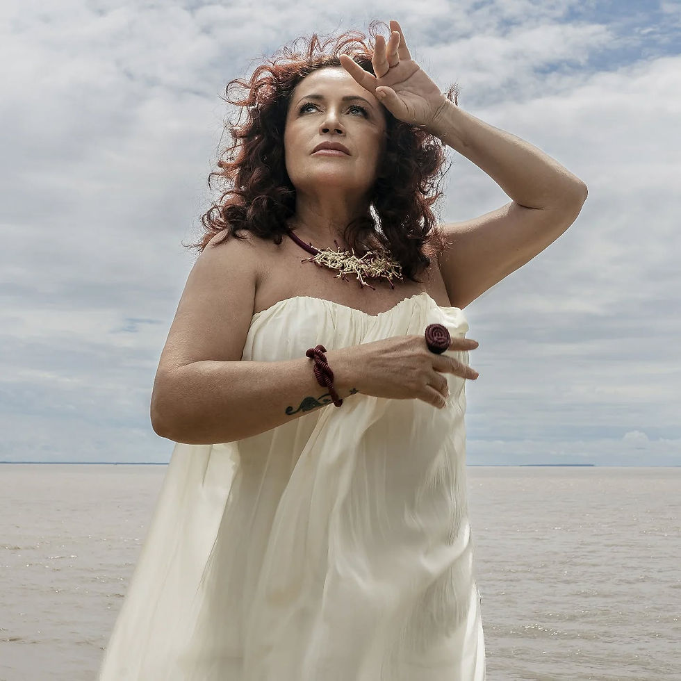 alba mariah na praia