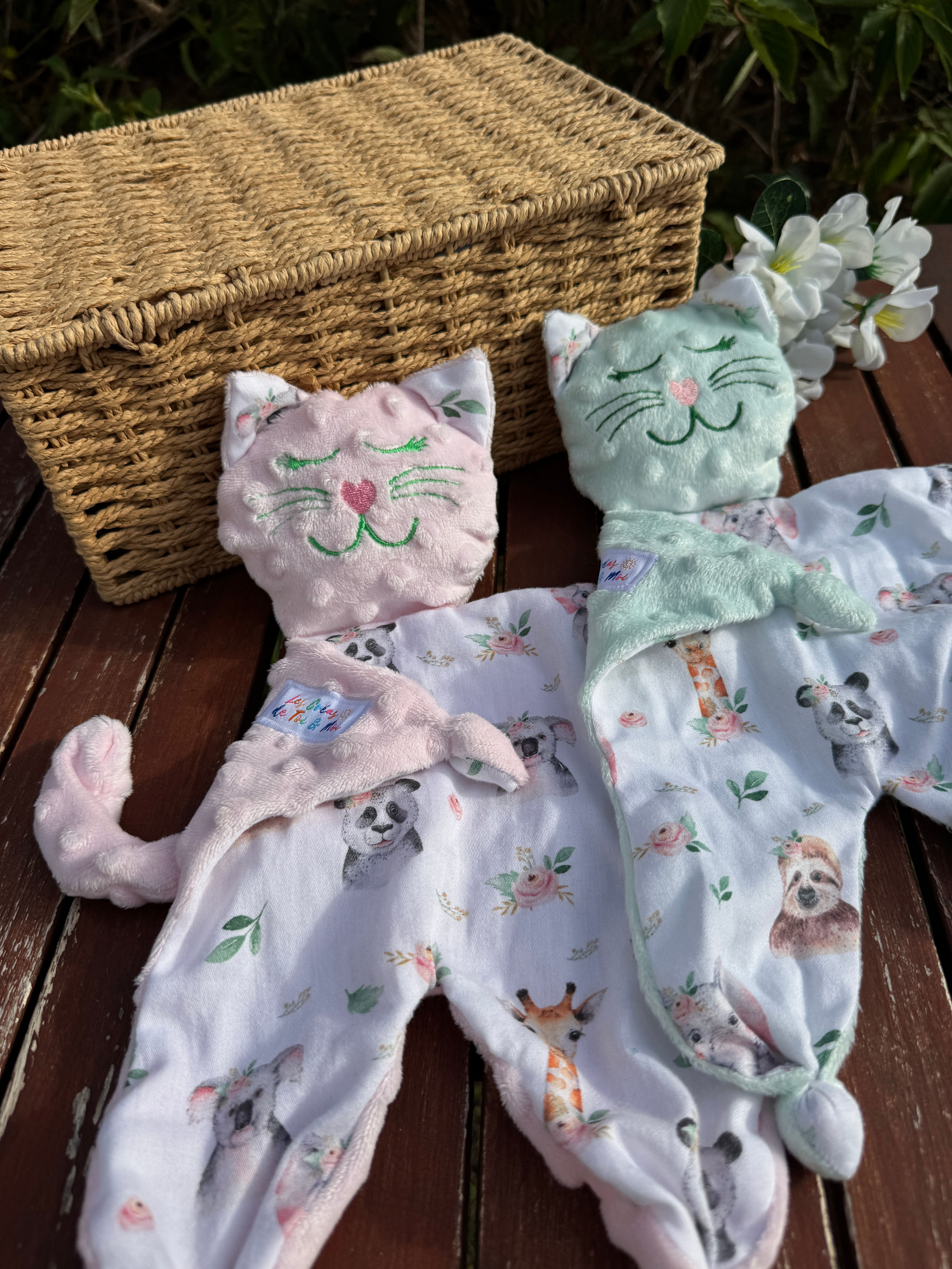 Doudou CHATON - ANIMAUX FLEURIS avec MENTHE ou ROSE (#1362 #1363)